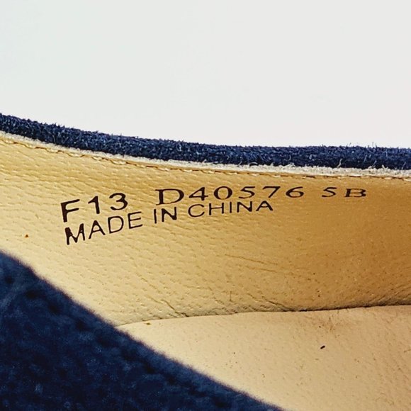 COLE HAAN Chelsea Suede Low-flared Heel Pump, Blazer Blue, Sz 5B D40576 - Picture 6 of 9
